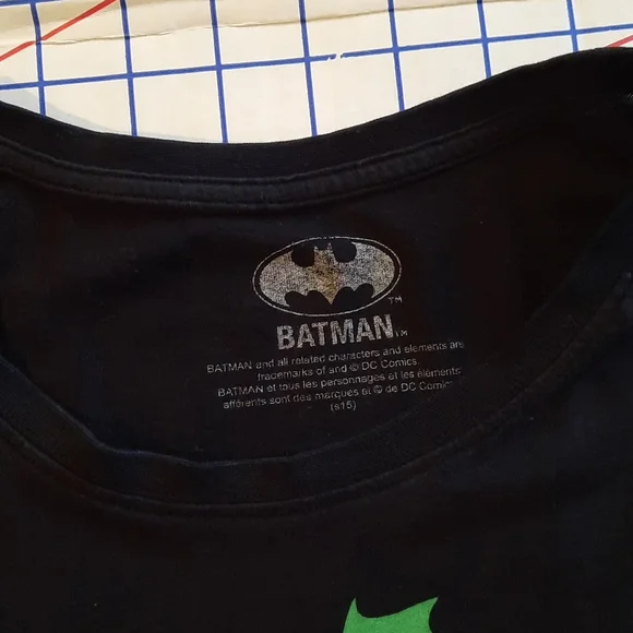 Batman Christmas T-shirt - Picture 2 of 4